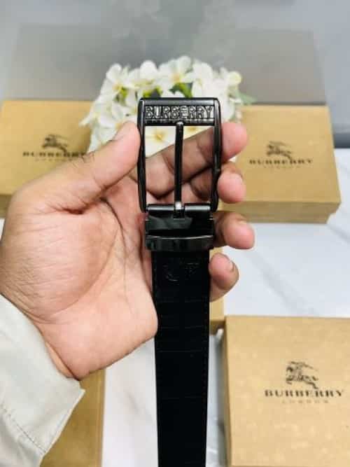 BB BURBERR Y PREMIUM QUALITY IMPORTED EMB0ssED REVERSIBLE BELT WITH OG BOX BB-704 Secondary image