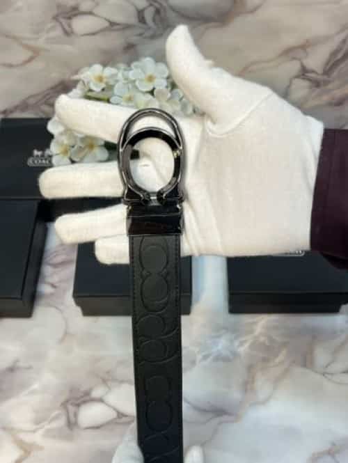COACH PREMIUM QUALITY REVERSIBLE EMBO-sSED BELT WITH OG BO...x CH-303