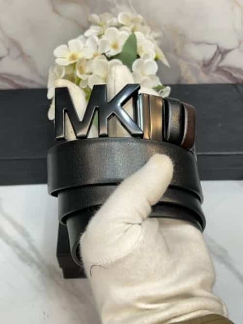 MK MIc_HAEl KORS. PREMIUM QUALITY IMPORTED REVERSIBLE BELT WITH OG BO-X MK-104