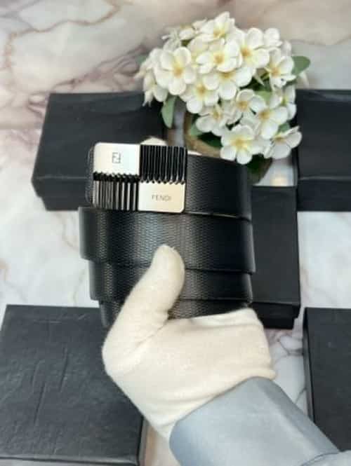 FENDI PREMIUM QUALITY REVERSIBLE BELT WITH BOx