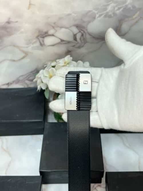 FENDI PREMIUM QUALITY REVERSIBLE BELT WITH BOx