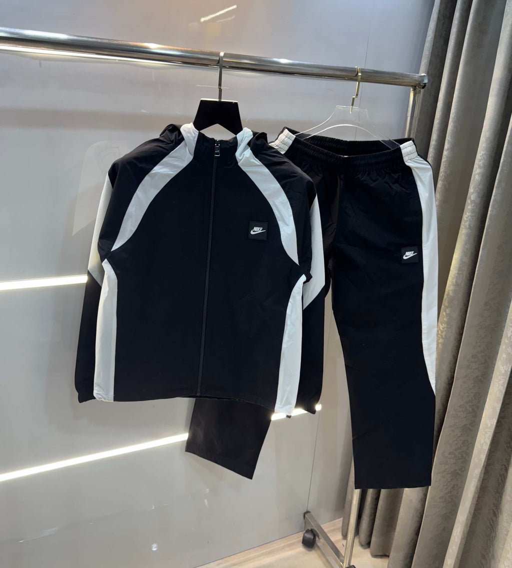 Nik e Black Back Print Imported Tracksuit