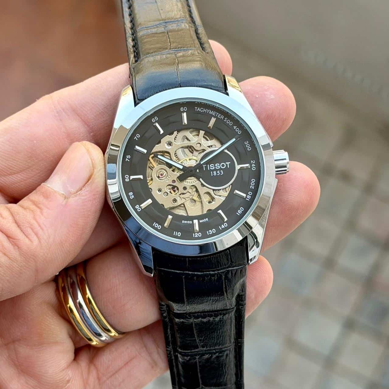 TISSOT_AUTO_SILVER-BLACK_LEATHER