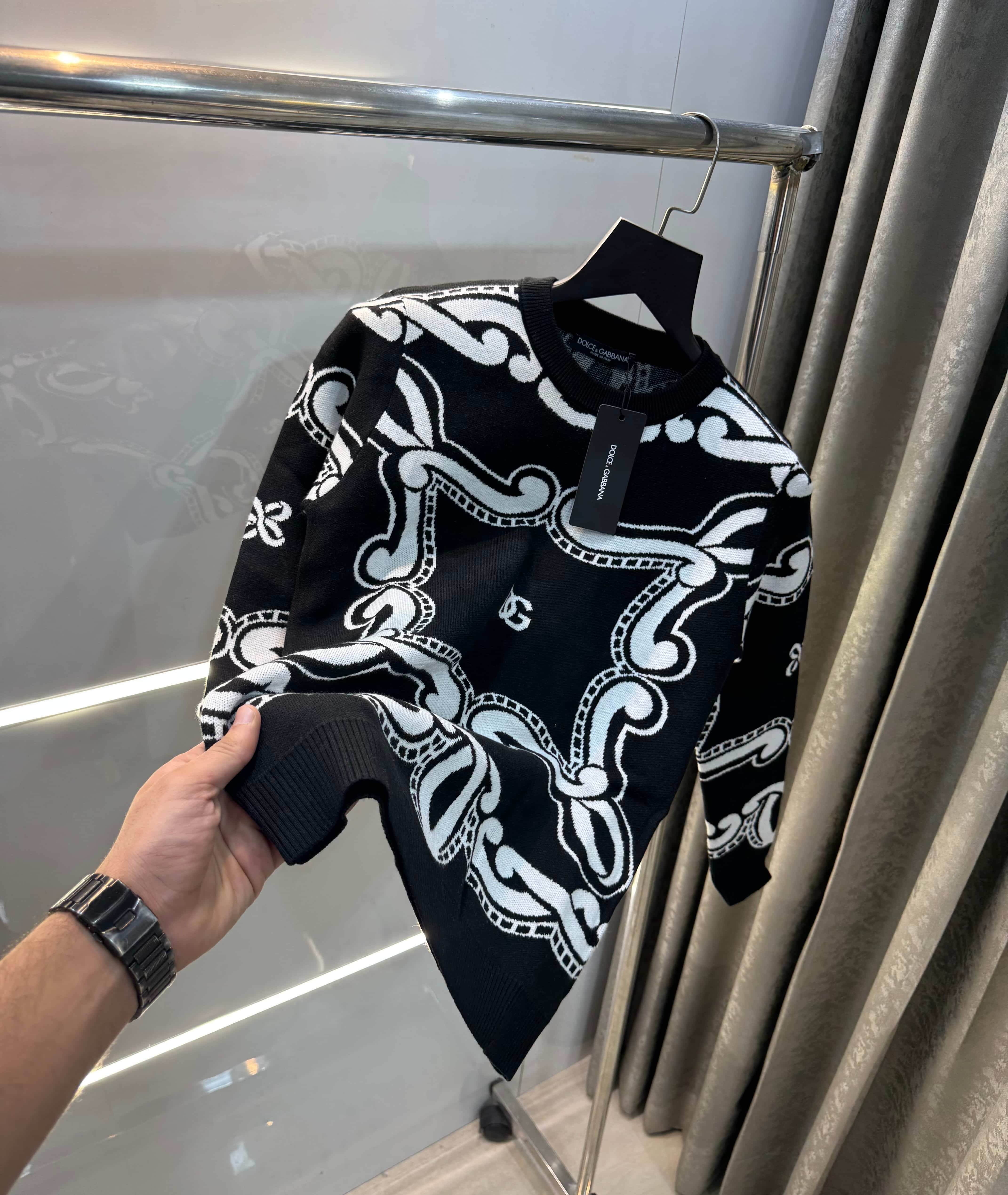 Dolce&Gabbana Black Designer Imported Knitted Pull Over Main image