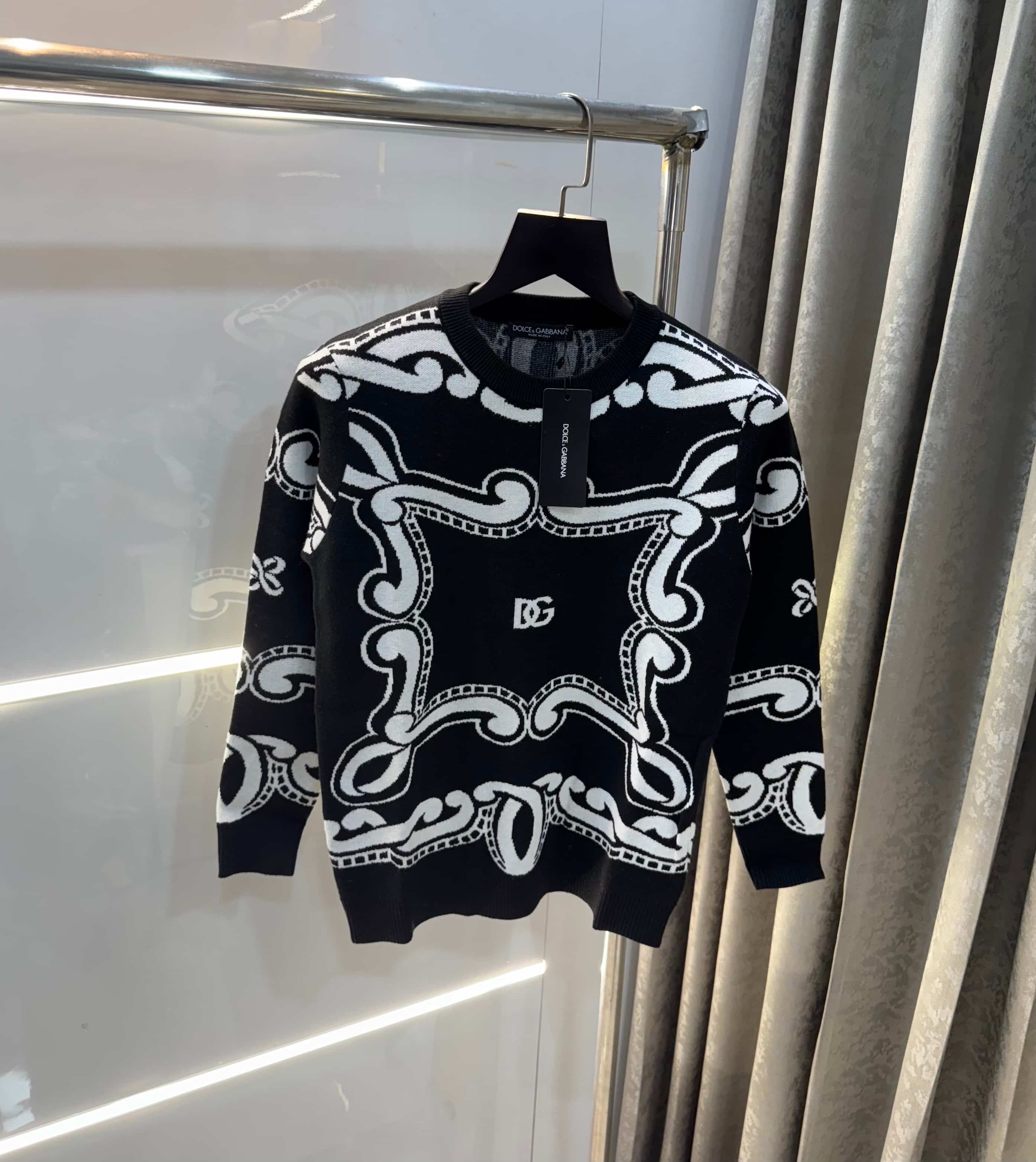 Dolce&Gabbana Black Designer Imported Knitted Pull Over Secondary image