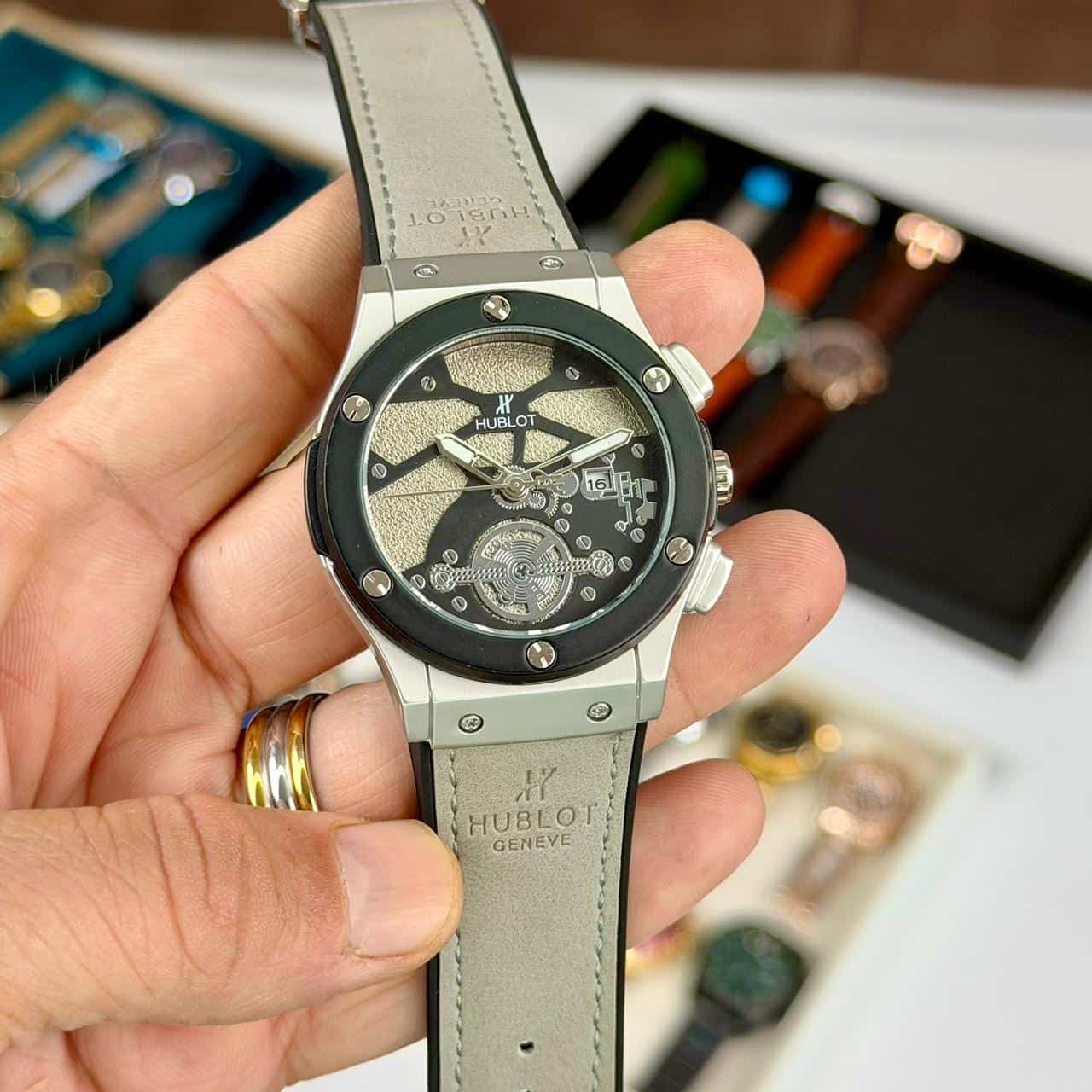 HUBLOT_LEATHER_GREY
