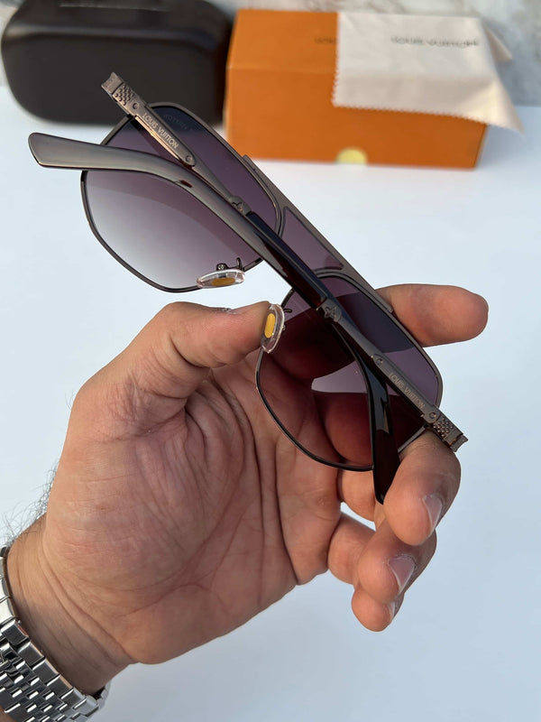 Louis_vuitton_2593_brown_shaded