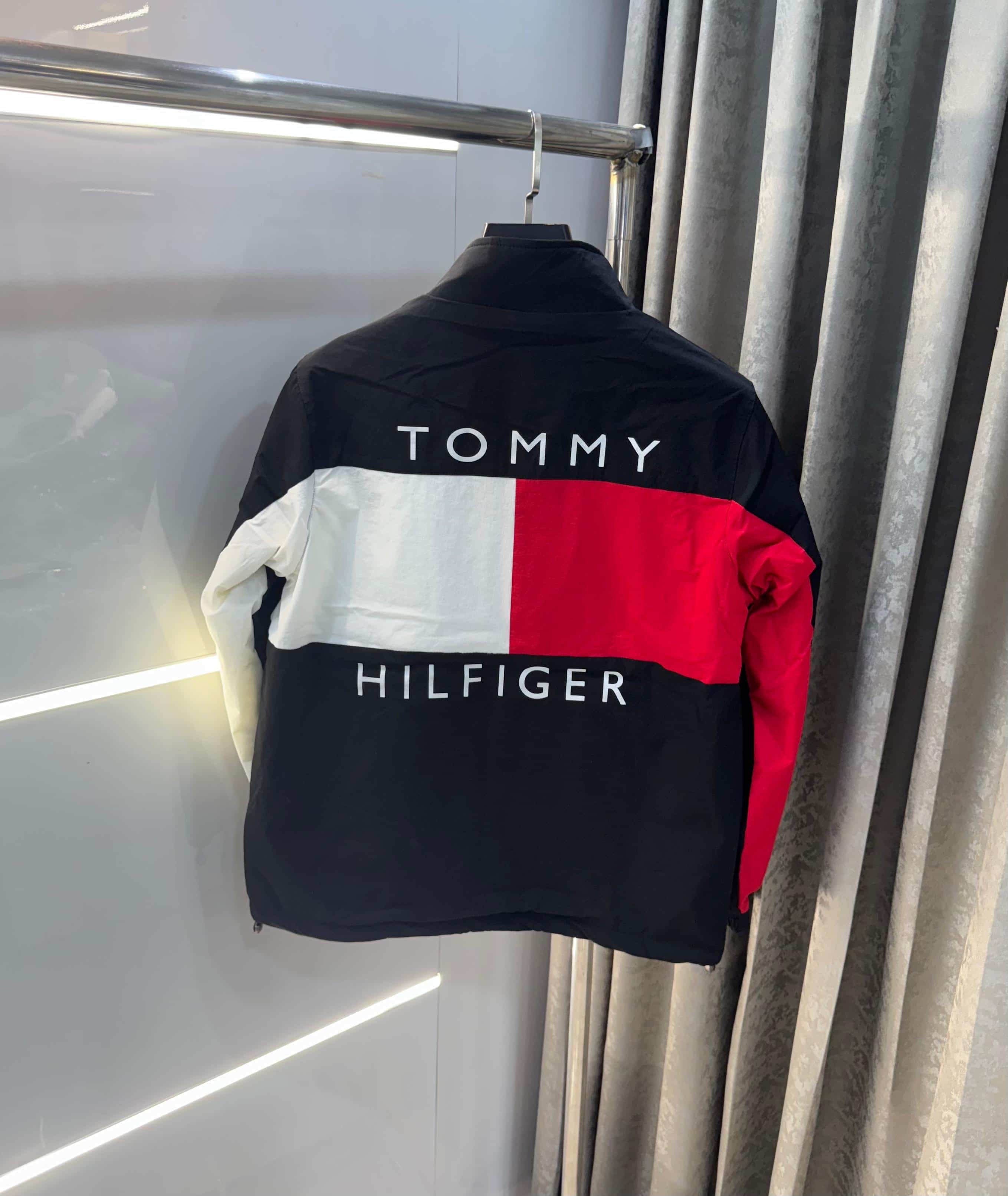 Tomm y Hilfiger Black Imported Premium Bomber Jacket Main image