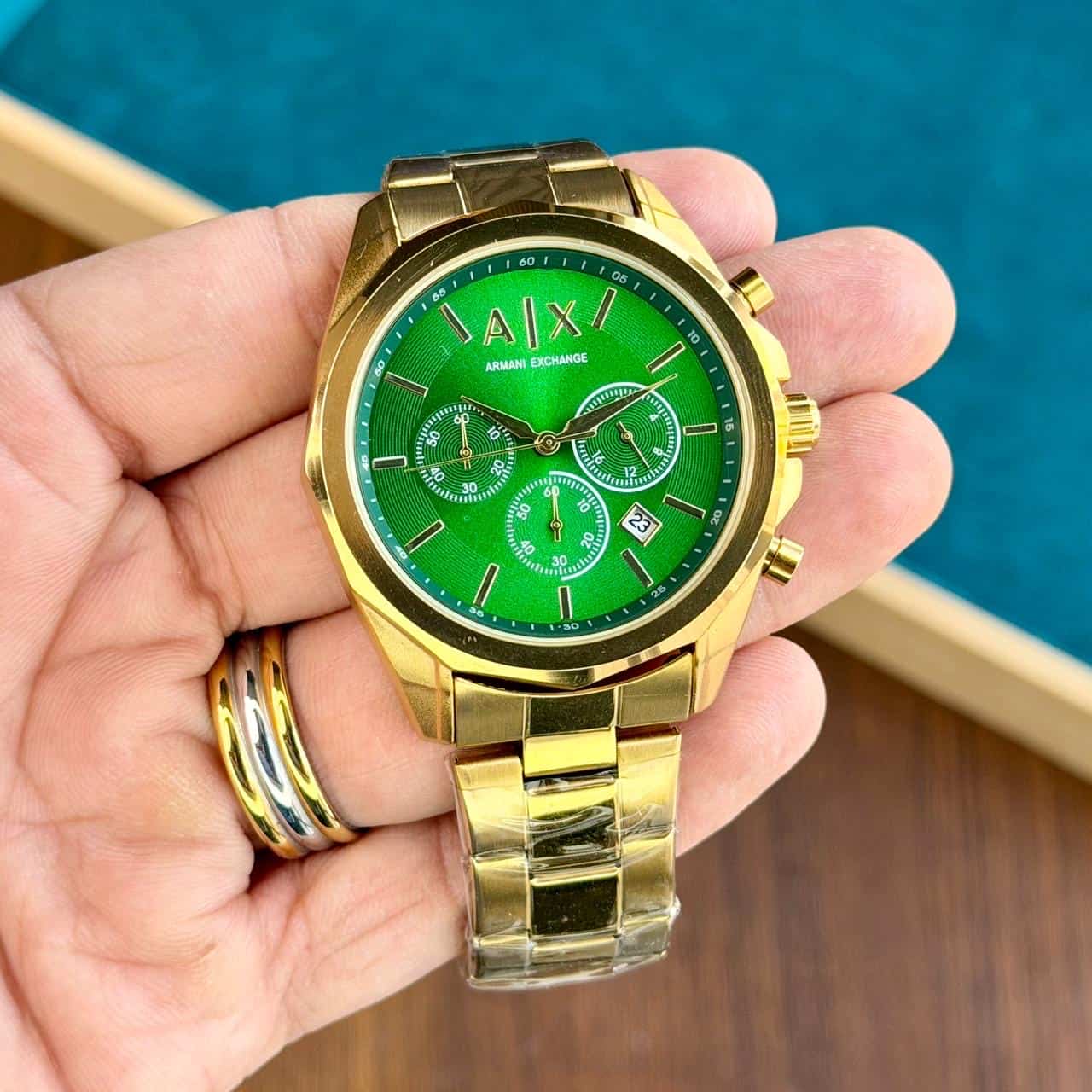 ARMANi_GOLD-GREEN Main image