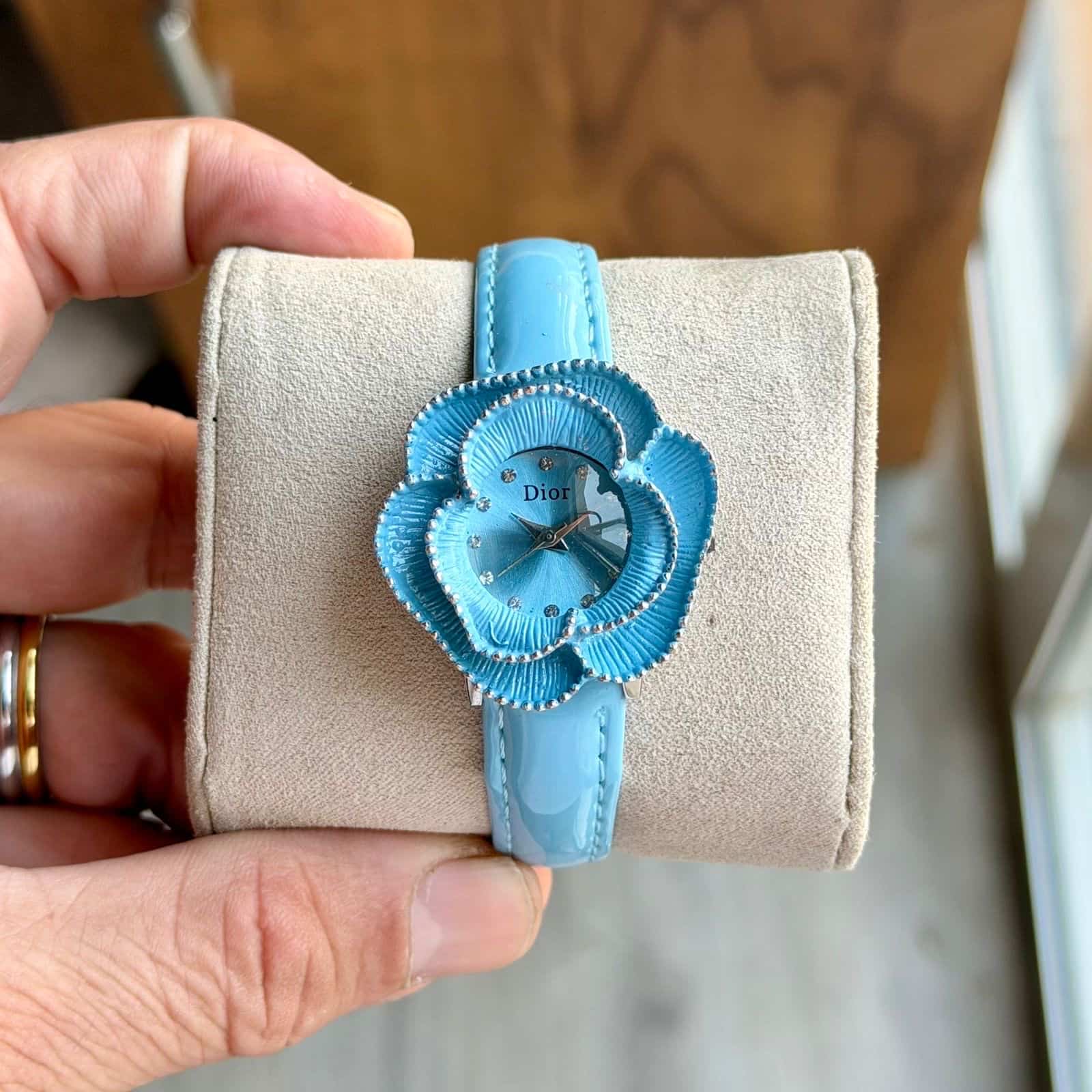 DIOR_LADIES_SKY-BLUE