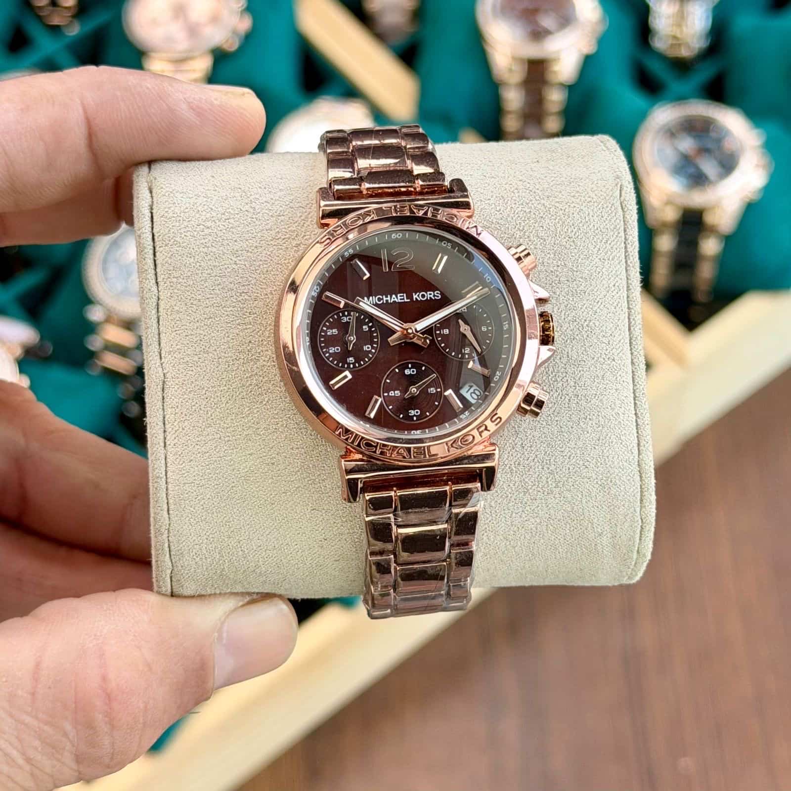 MICHAELKORS_LADIES_BROWN