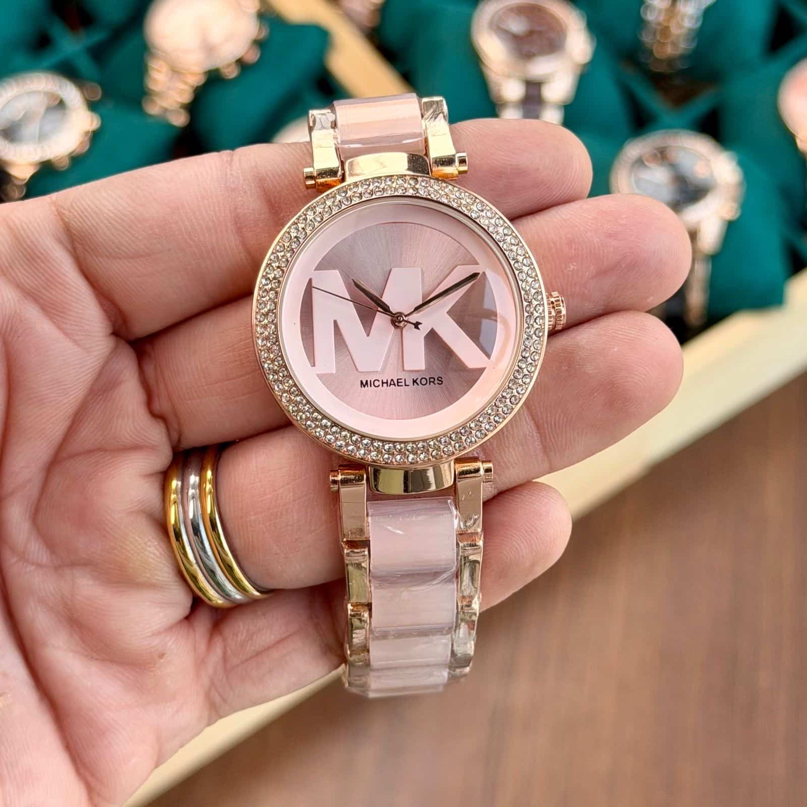 MICHAELKORS_LADIES_ROSE-GOLD