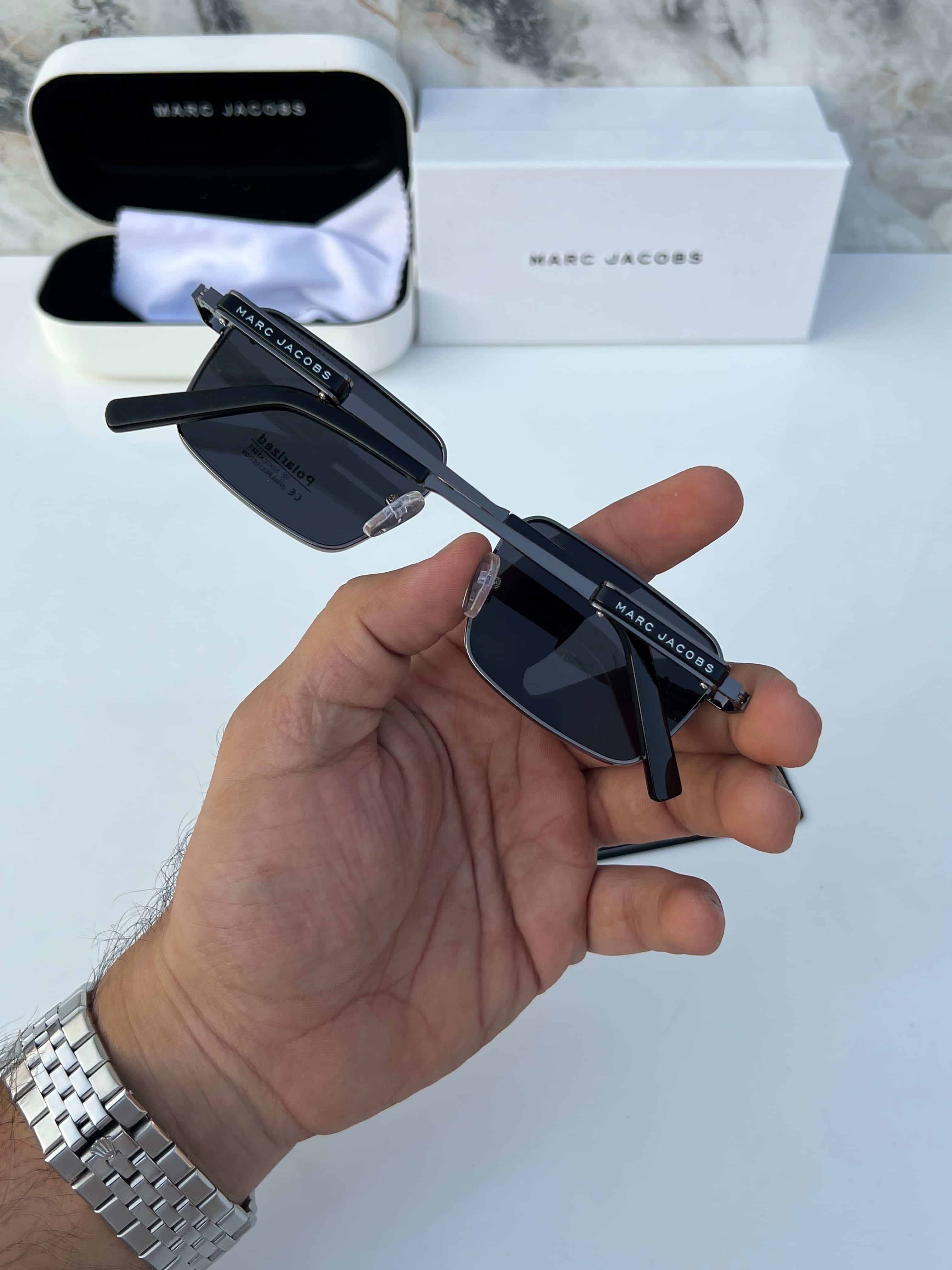 Marc_jacobs_1416_black