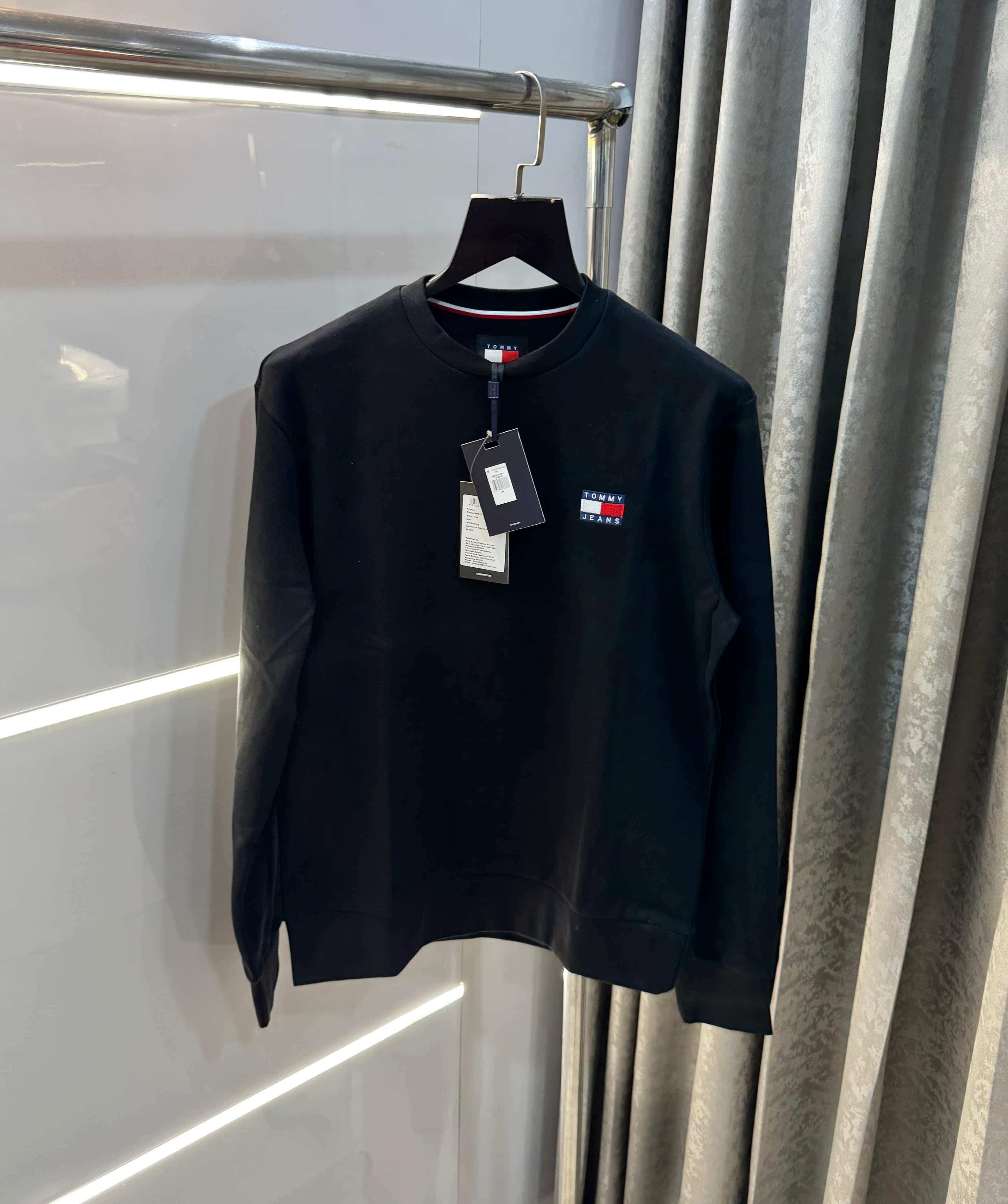 Tomm  Hilfiger Black Logo Work Premium Sweatshirt Secondary image
