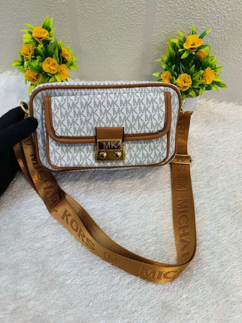 Michael Kors cross body Sling Bag 425