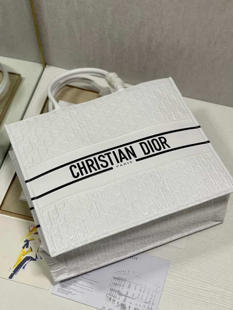 Christian Dio_r Tote Bag with pouch 553