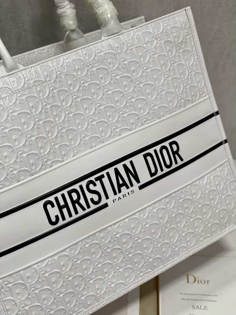 Christian Dio_r Tote Bag with pouch 553