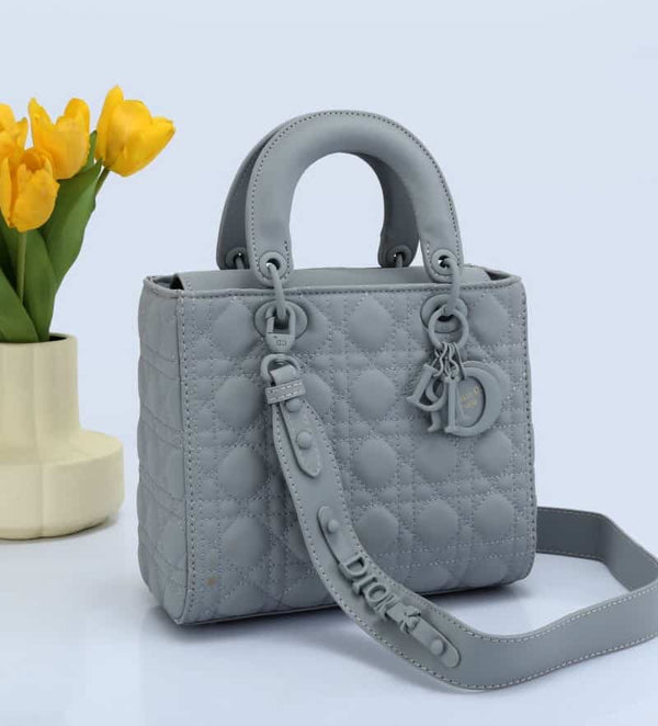Dio_r lady ABCDio_r premium handbag with box 584