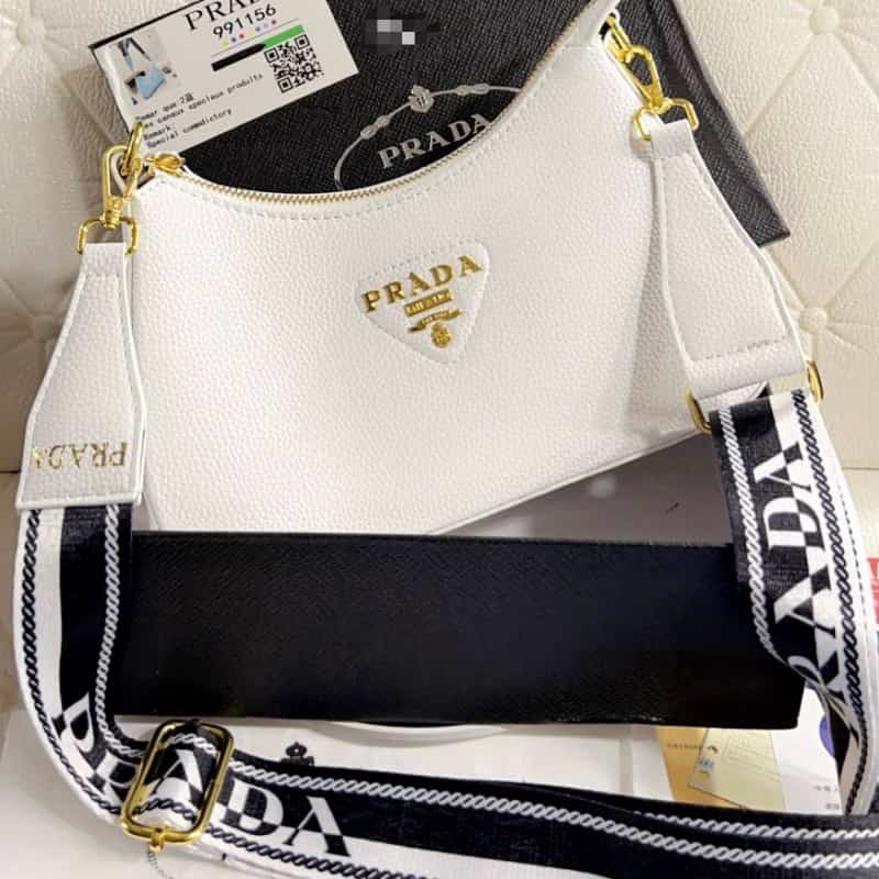 PRADA_Re-Edition_Safiano_with_Box_724