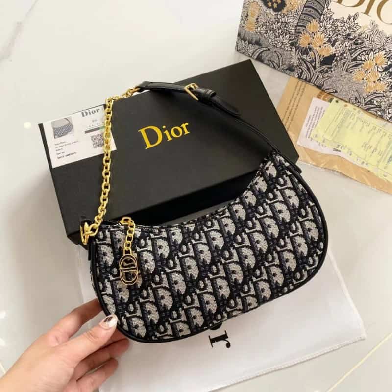 CD_DIOR_Lounge_Sling_Bag_with_Box_725