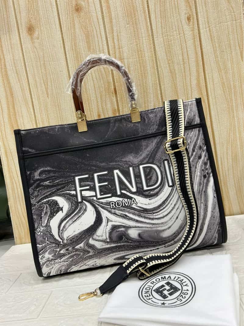 FENDI_Tote_Bag_752