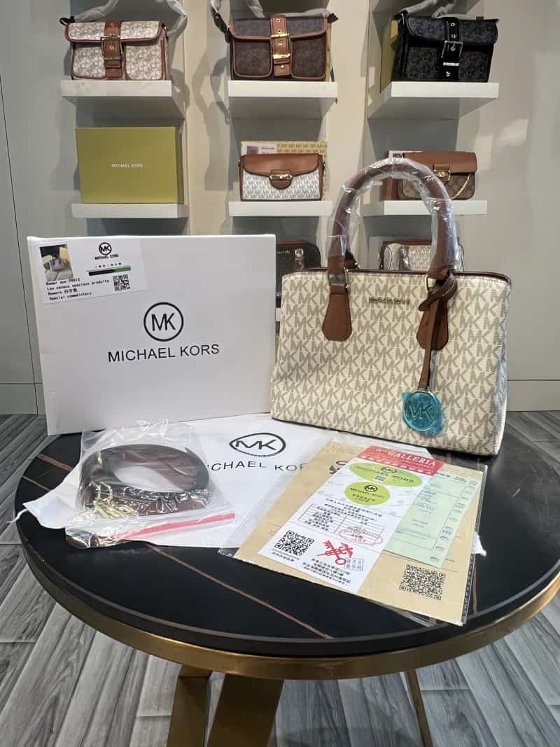 Michael_Kors_camile_satchle_handbag_with_Box_790