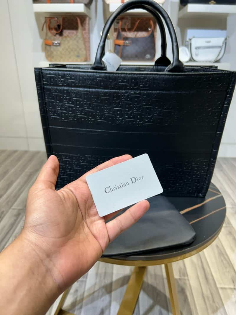 Christian_Dior_Tote_Bag_916