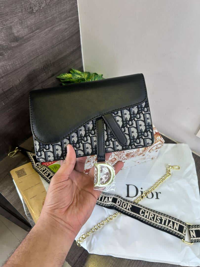 DIOR_Medium_Saddle_Premium_Bag_with_Box_1027