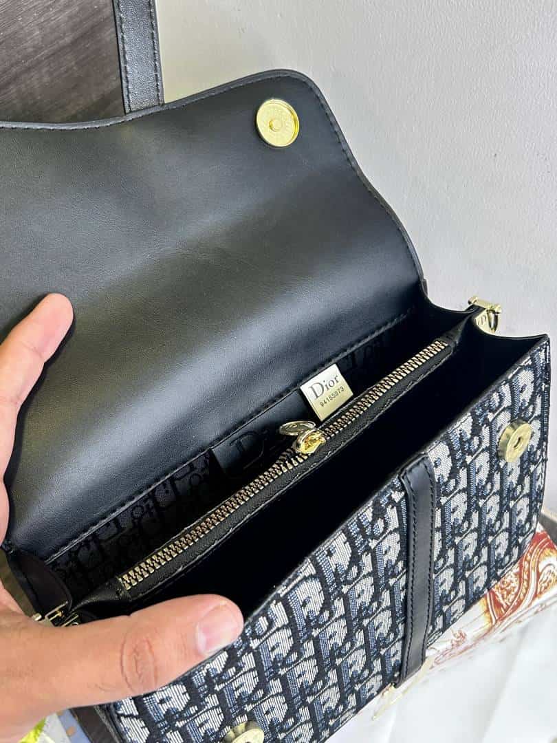 DIOR_Medium_Saddle_Premium_Bag_with_Box_1027