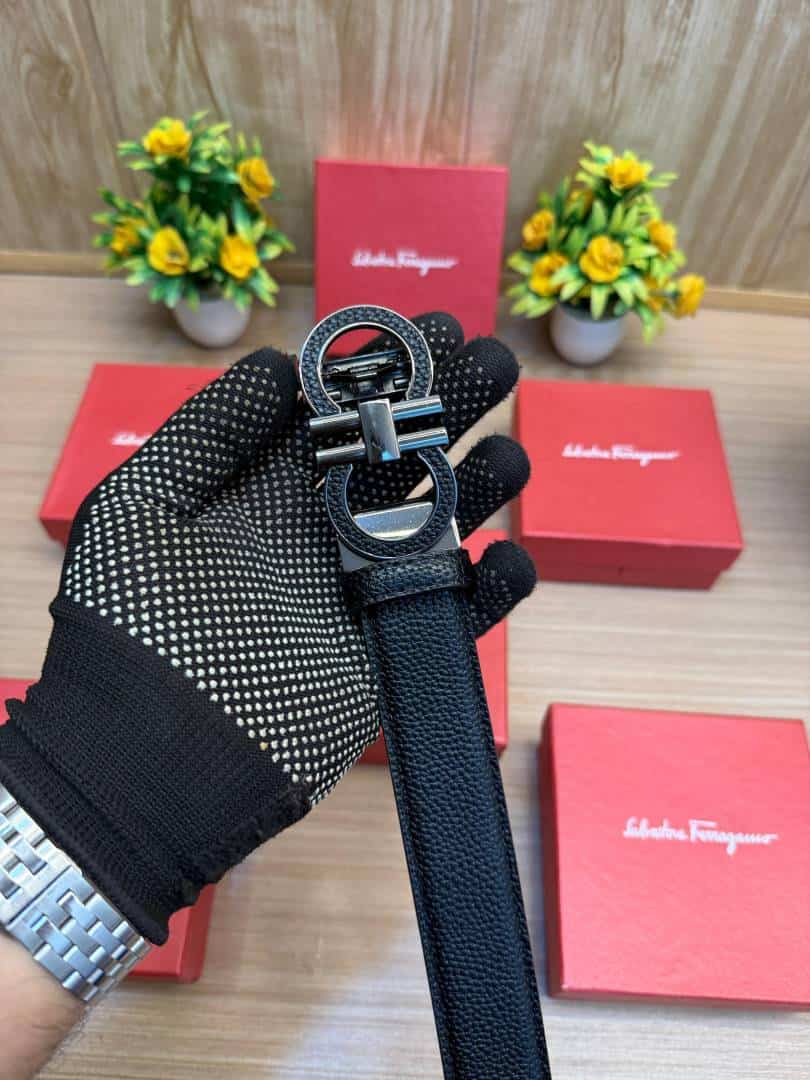SALVATORE_FERRAGAMO_F210