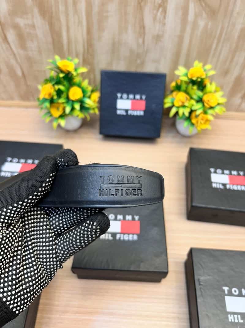 TOMMY_HILFIGER_T77