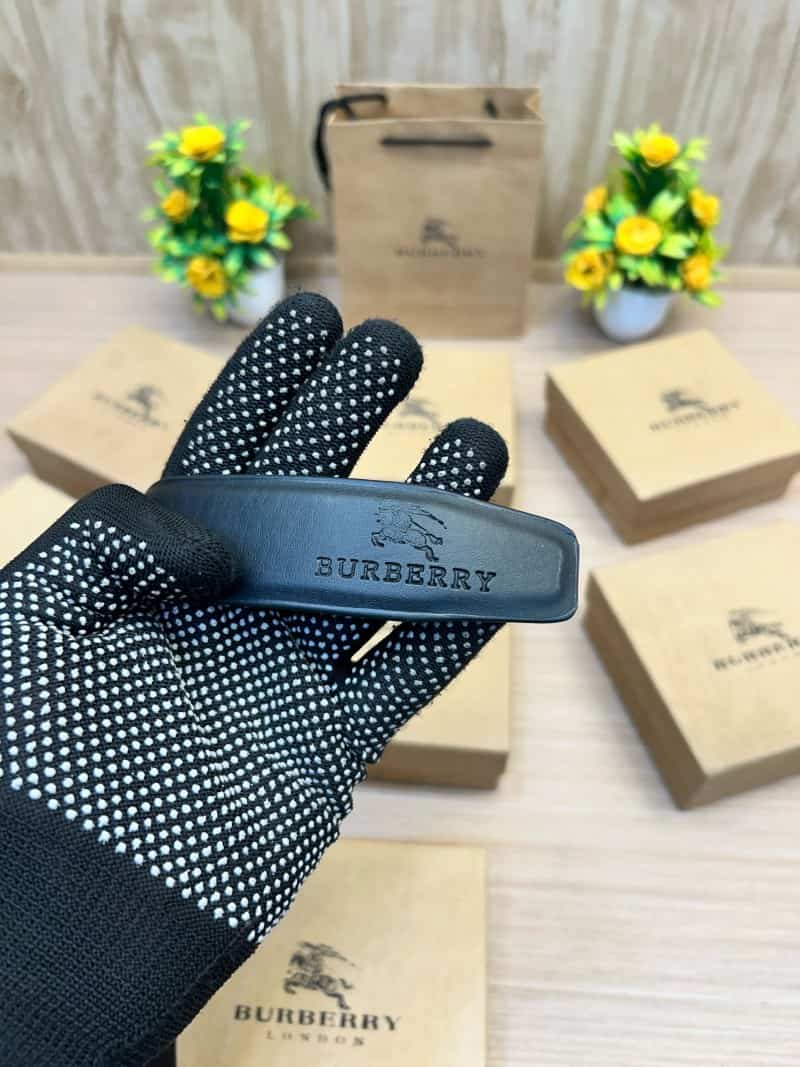 BURBERRY_BELT_B143