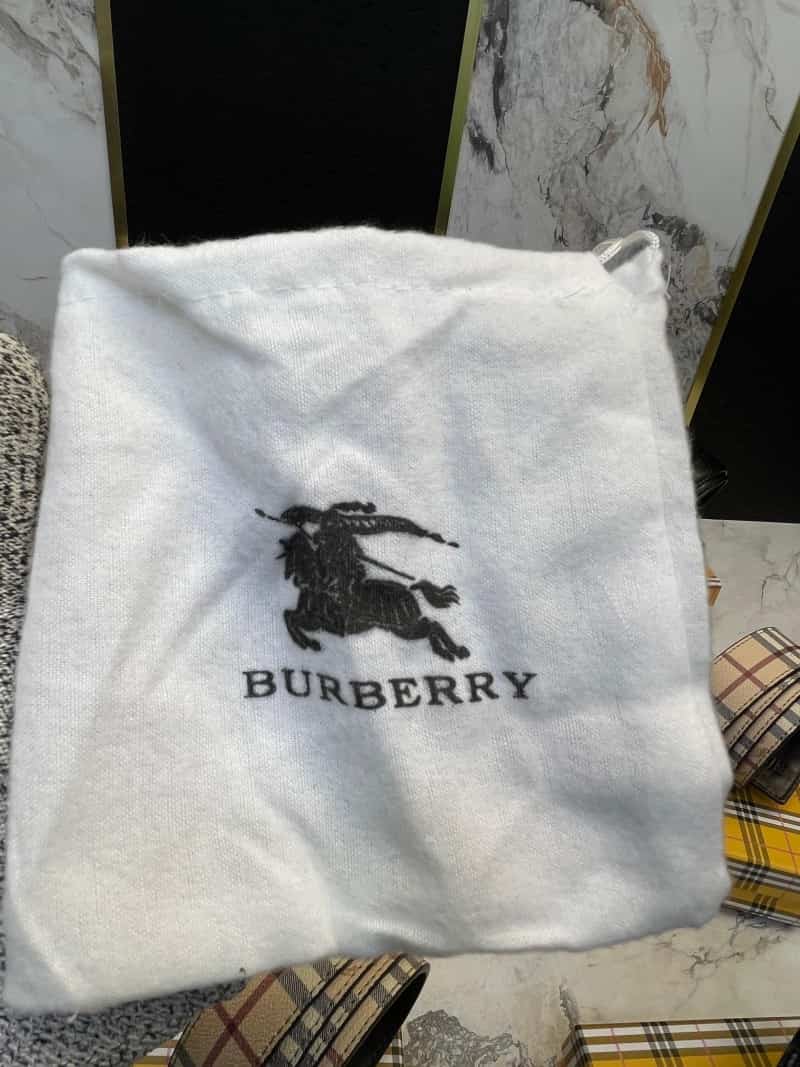 BURBERRY_BELT_B135
