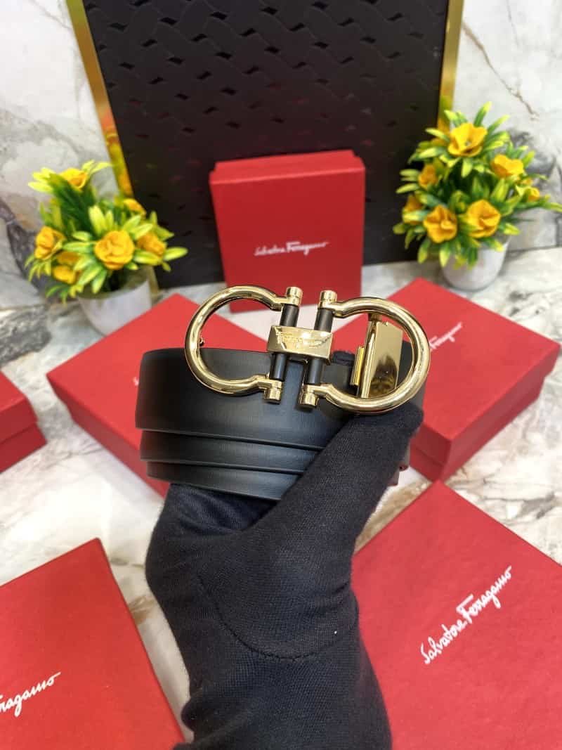 SALVATORE FERRAGAMO F134