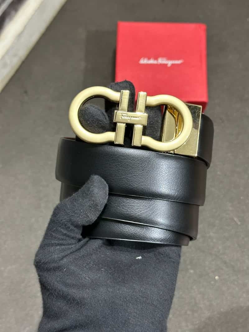 SALVATORE FERRAGAMO F110