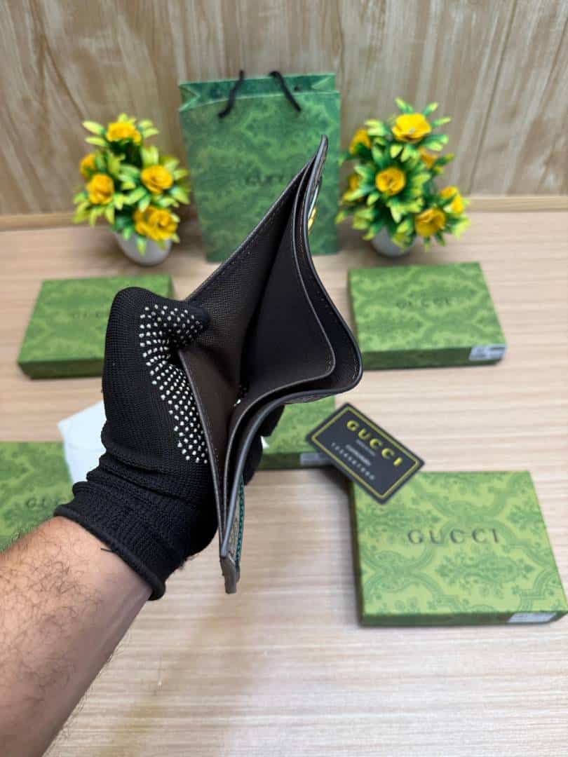 GUCCI_WALLET_V842