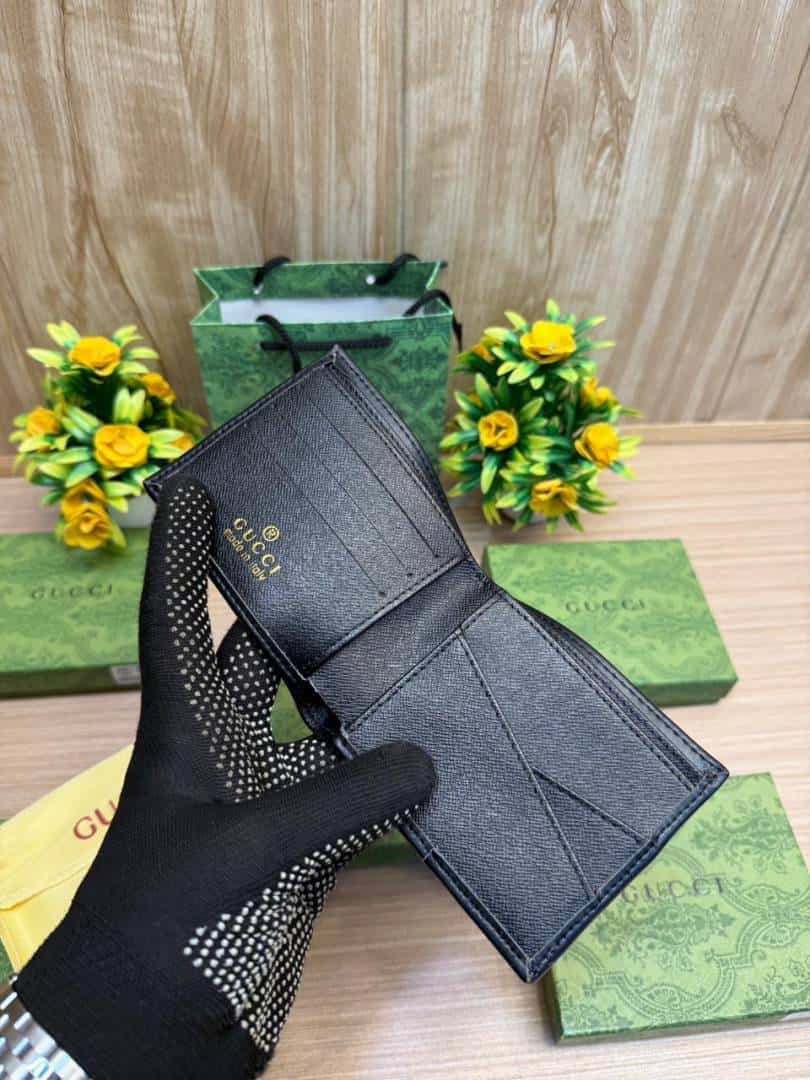 GUCCI_WALLET_V839