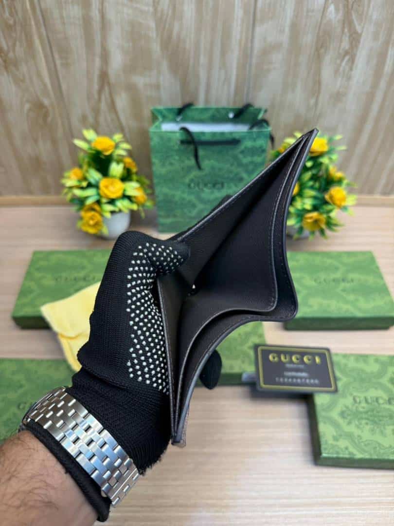 GUCCI_WALLET_V832