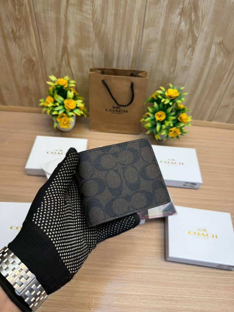 COACH_WALLET_V827
