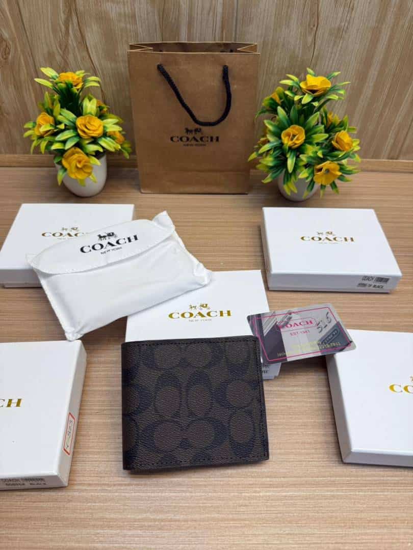 COACH_WALLET_V827