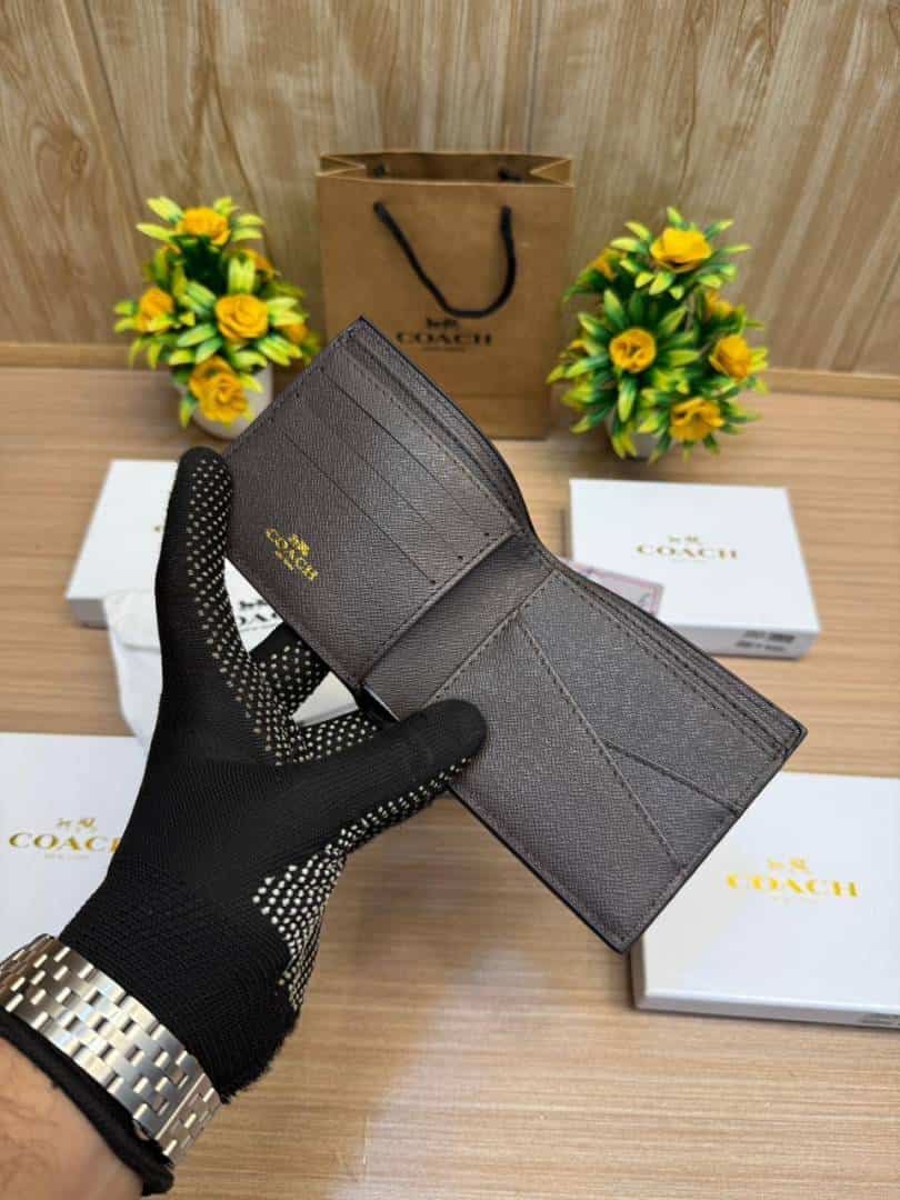 COACH_WALLET_V825