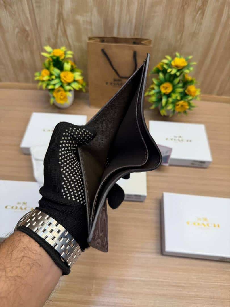 COACH_WALLET_V824