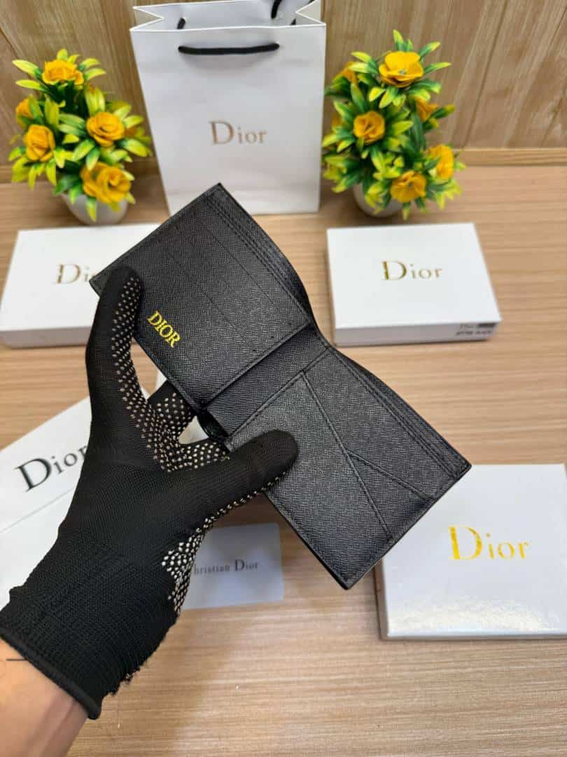 DIOR_WALLET_V820