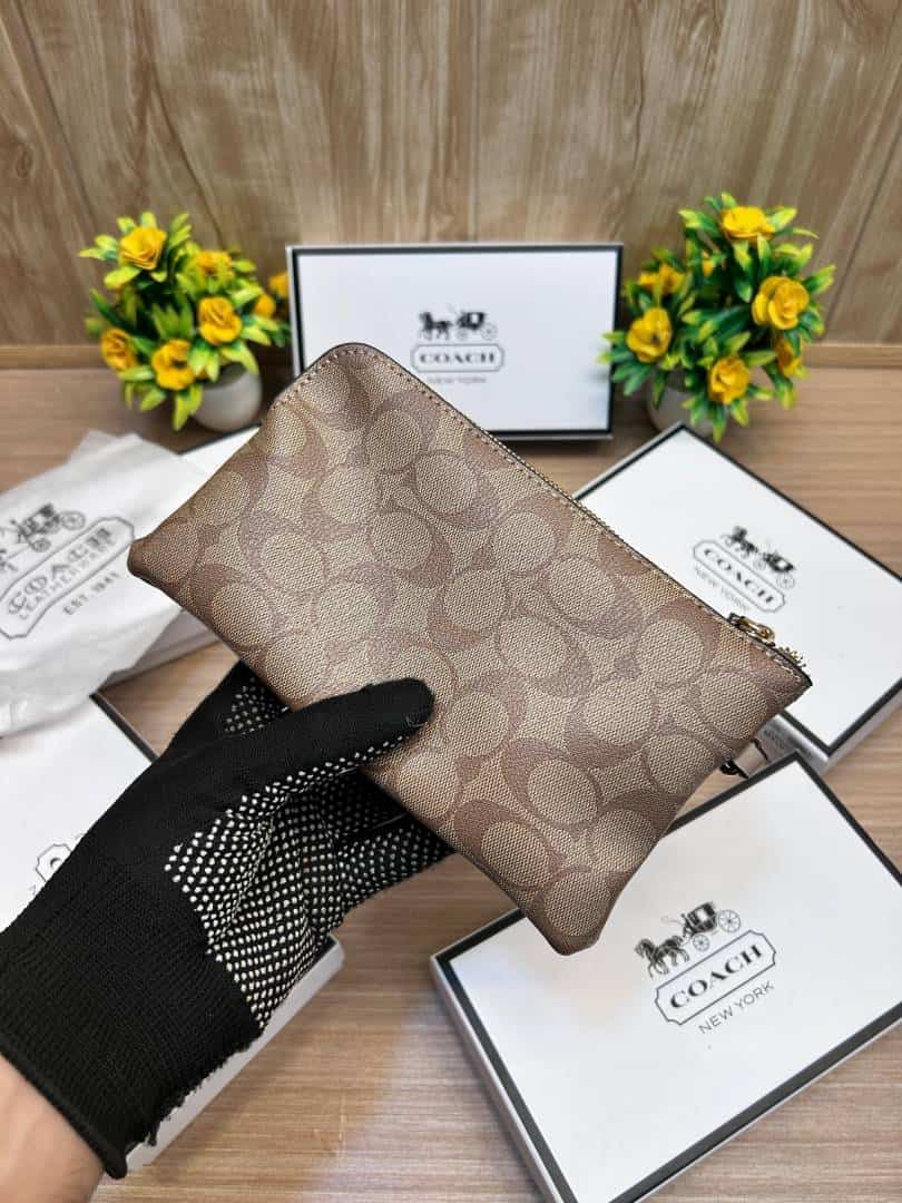 COACH_LONG_WALLET_V790