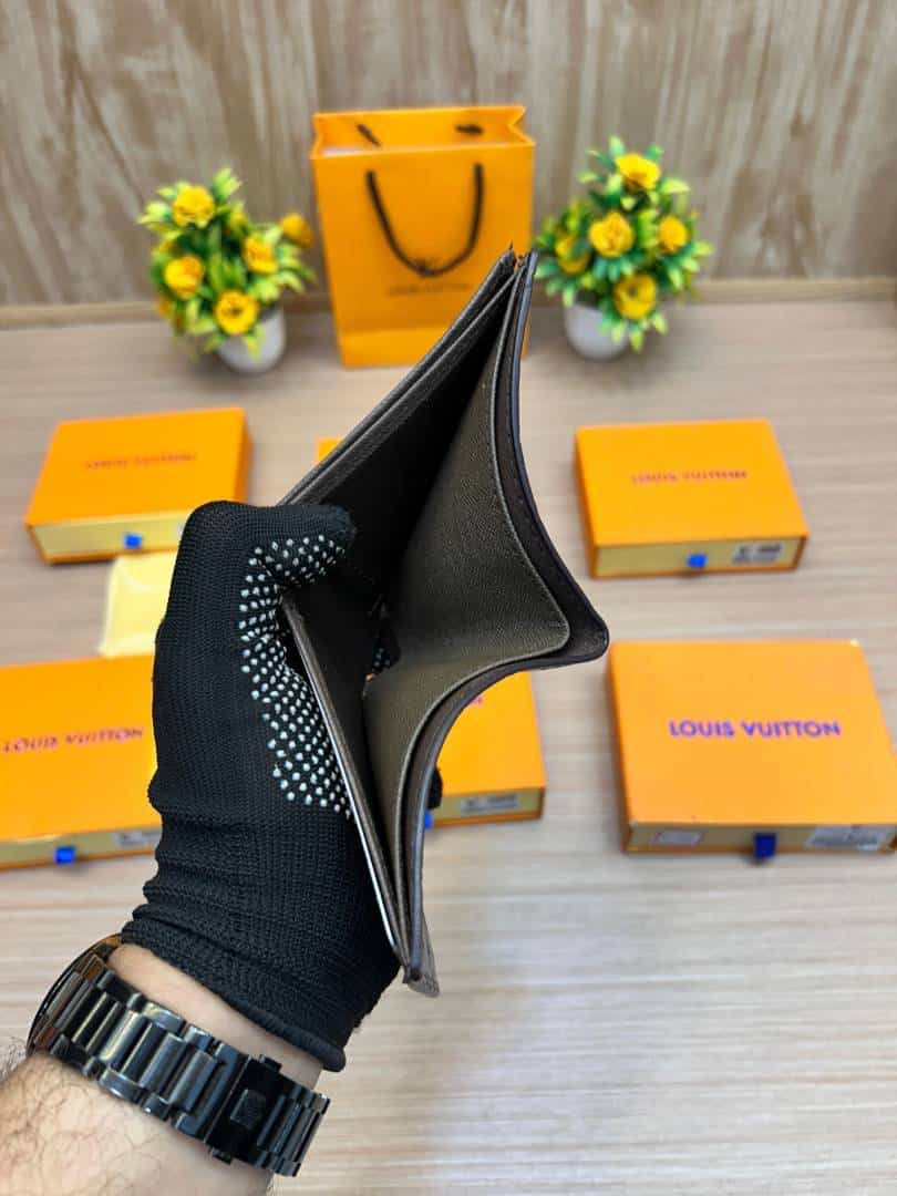 LOUIS_VUITTON_WALLET_V779