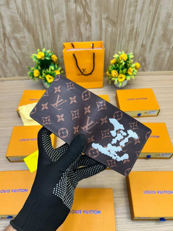 LOUIS_VUITTON_WALLET_V758
