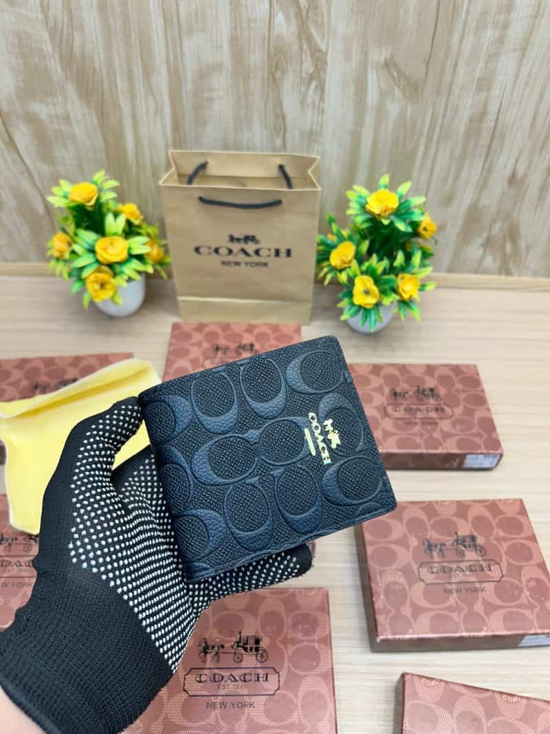 COACH_WALLET_V704