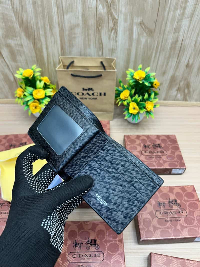 COACH_WALLET_V704