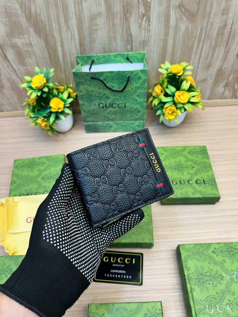 GUCCI_WALLET_V695
