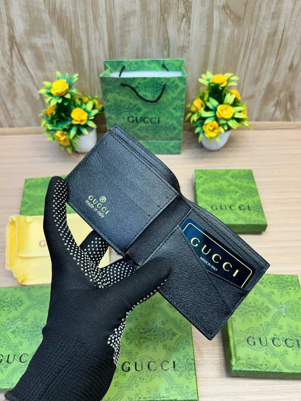 GUCCI_WALLET_V694